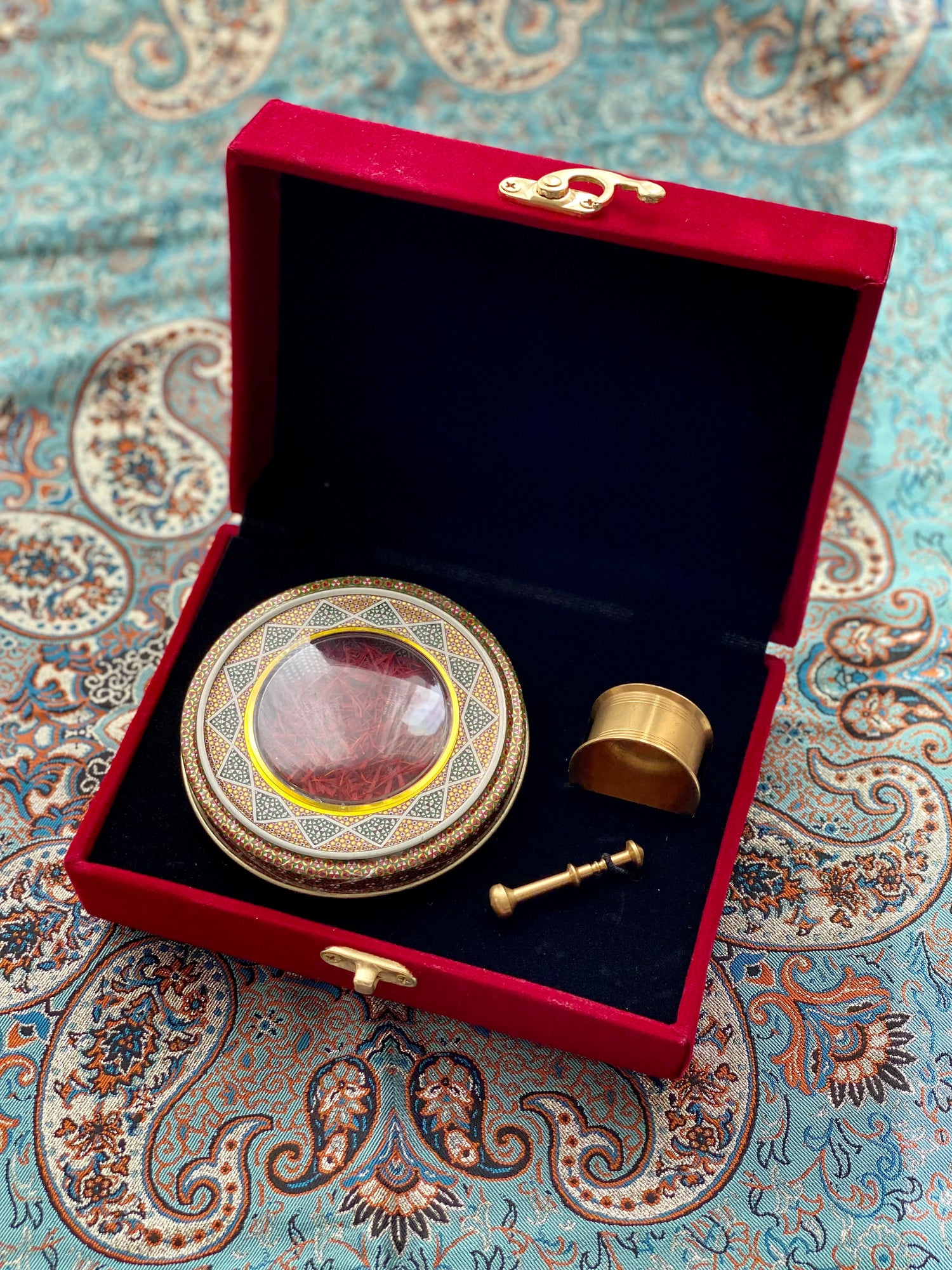 Edle Geschenkbox: Safran (3g) + Mörser in rotem Samt